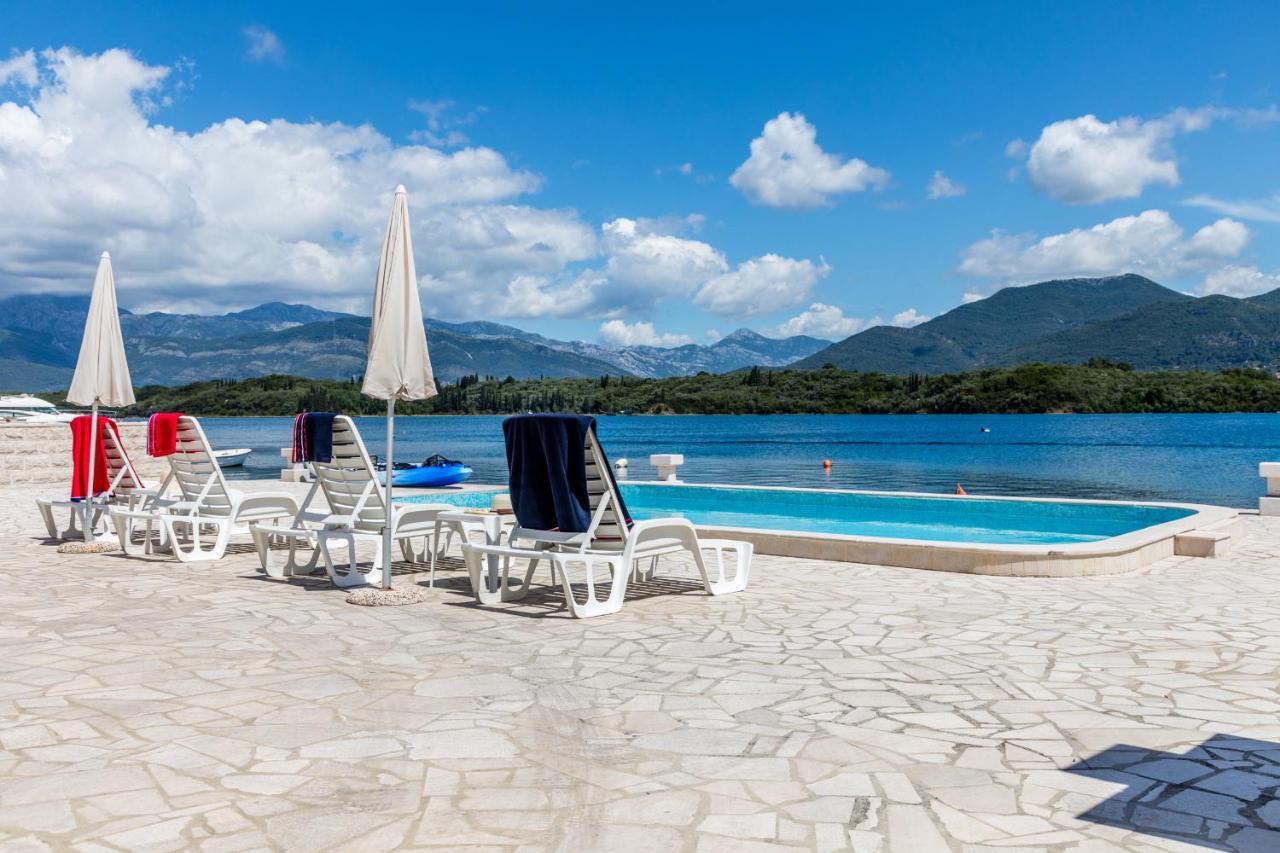 Apartments Tamaris Tivat Exterior photo